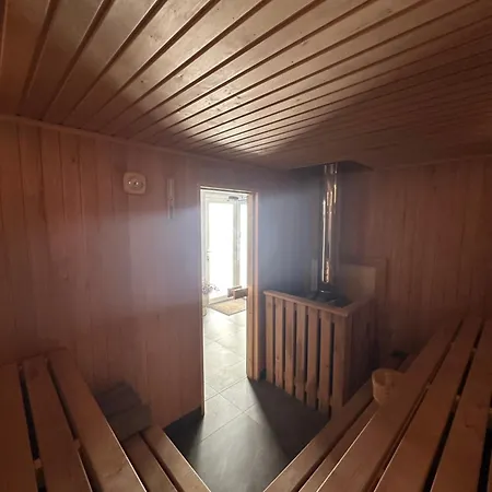 Deluxe With Sauna And Jacuzzi - Adults Only Kildare