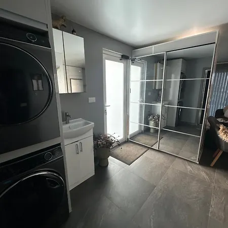 Deluxe With Sauna And Jacuzzi - Adults Only