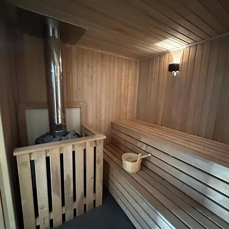 Resort Exclusive Private Sauna & Hot Tube Jacuzzi Only From 12 Pm 22 Pm