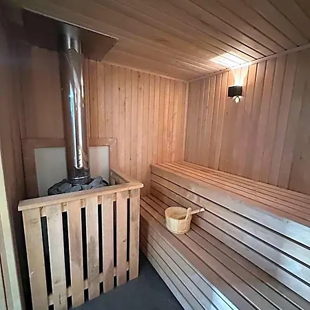 Deluxe With Sauna And Jacuzzi - Adults Only * Kildare