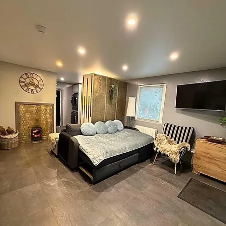 Rezort Deluxe With Sauna And Jacuzzi - Adults Only *