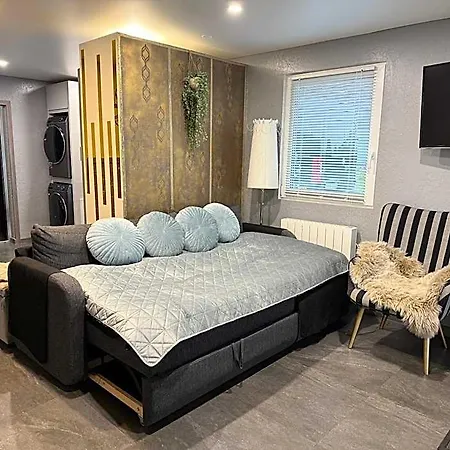 Rezort Deluxe With Sauna And Jacuzzi - Adults Only