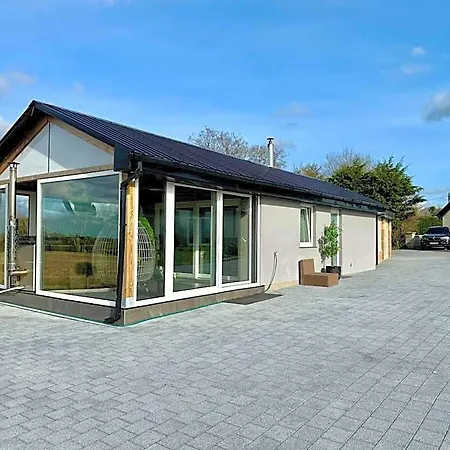Deluxe With Sauna And Jacuzzi - Adults Only * Kildare