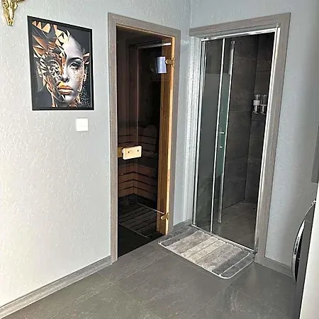 Deluxe With Sauna And Jacuzzi - Adults Only *