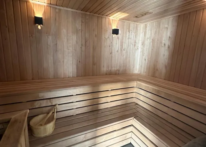 Deluxe With Sauna And Jacuzzi - Adults Only Kildare