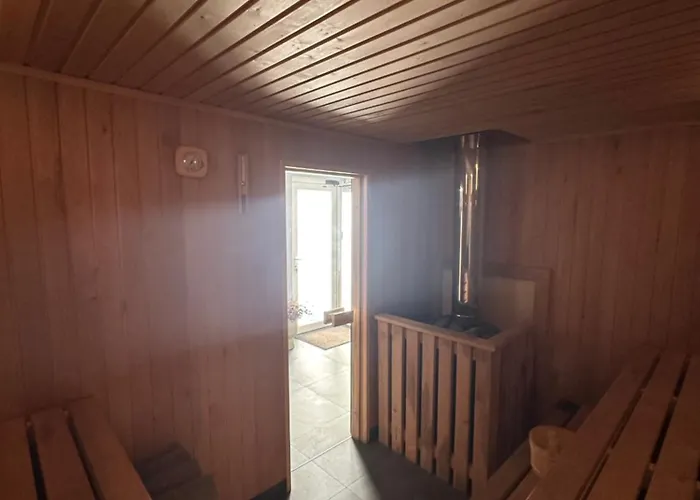 Deluxe With Sauna And Jacuzzi - Adults Only Килдэр