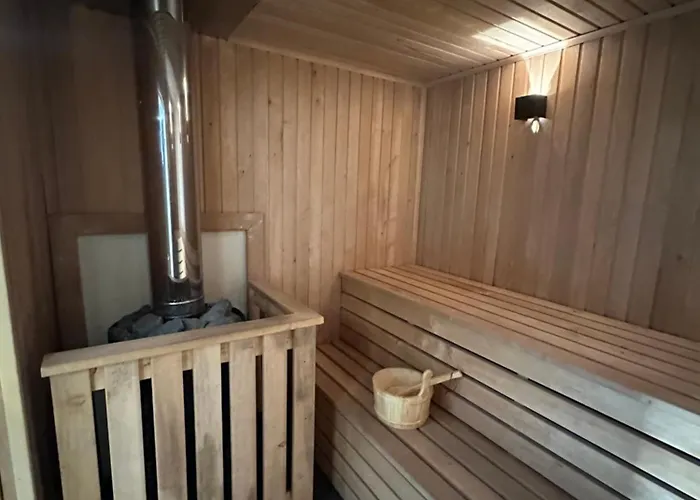 Feriested Deluxe With Sauna And Jacuzzi - Adults Only