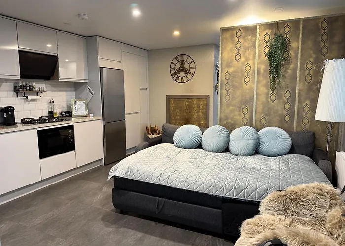 Deluxe With Sauna And Jacuzzi - Adults Only Курортный комплекс Килдэр